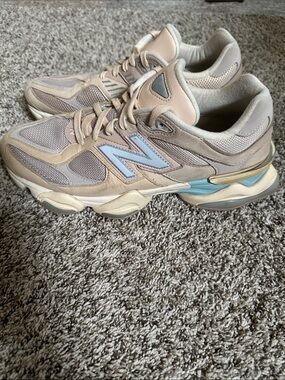 New Balance 9060 sneakers size 10.5 women’s rare color! Tan & blue so fun!